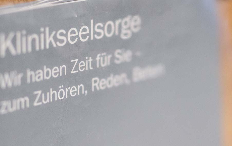 Slide Broschüre Krankenhausseelsorge